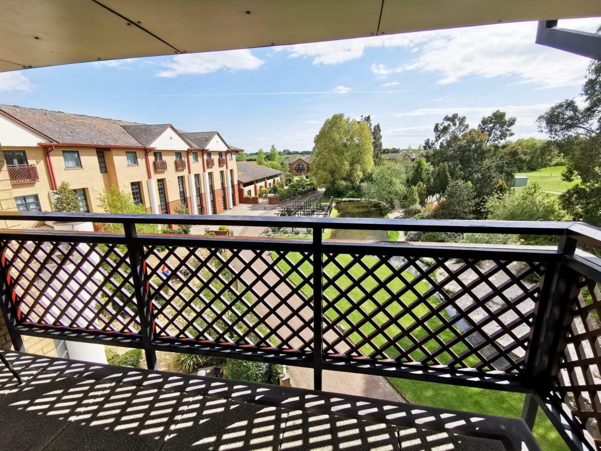Five Lakes Resort Colchester Esterno foto